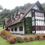 بلندی های کامرون یا کامرون هایلند (Cameron Highlands) يکي از پهناورترين موقعيت های تپه ای در مالزی است