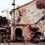 آثار هنری در سرتاسر خیابان هنر پنانگ (Penang Street Art) دیده می شود . این نقاشی ها و آثار هنری جالب در امتداد جاده ها و خیابان های پنانگ گسترش یافته است