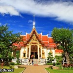 معبد چالونگ (Wat Chalong) ، معبد بودایی است که مورد استقبال گرم بازدید کنندگان برای بیش از یک قرن بوده است.