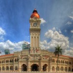 ساختمان سلطان عبدالصمد در سال 1897 ساخته شد و توسط یک معمار انگلیسی، به نام ای سی نورمن (AC Norman) به سبک معماری اسلامی طراحی شده است.